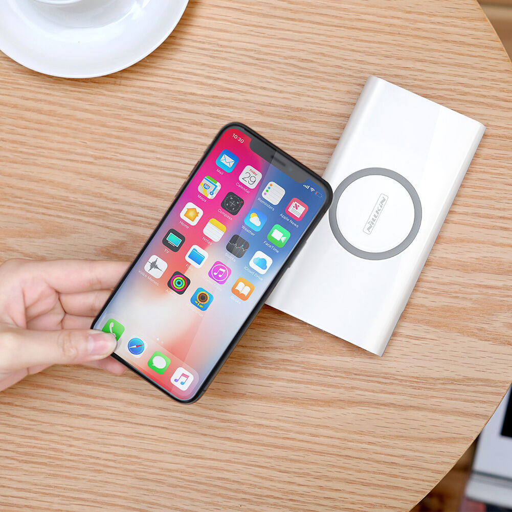 NILLKIN powerbanka 10000mAh s bezdrátovým nabíjením - bílá