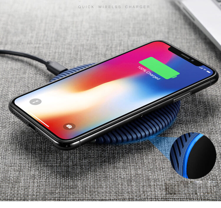 Bezdrátová QI nabíječka s neklouzavým povrchem pro Apple iPhone - modro / stříbrná