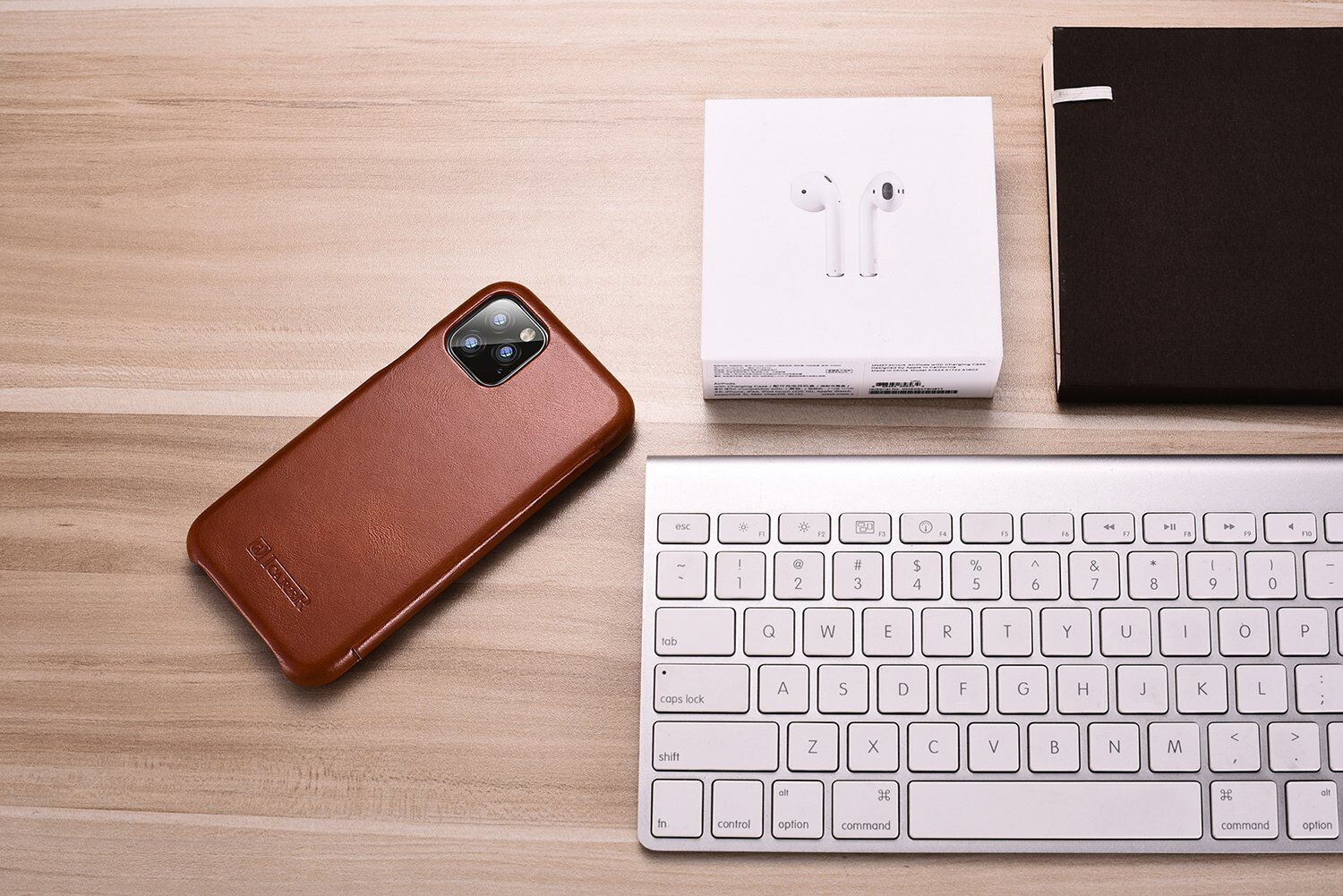 Icarer kožené flipové pouzdro pro iPhone 11 Pro Max - kakaově hnědé
