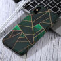 Kryt pro Apple iPhone XS / iPhone X svítící ve tmě - zelený geometrický vzor