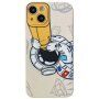 Kryt z měkkého plastu astronaut ve vesmíru pro iPhone 13 Pro Max - béžový
