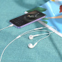 Hoco M111 Max sluchátka s konektorem lightning pro Apple zařízení - bílá