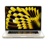 Nárazuvzdorný kryt s vyklápěcími nožičkami pro MacBook Air 15" (A2941 / A3114 / A3241 / A3448) - béžový