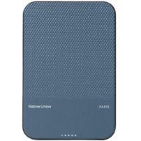 Native Union (Re)Classic bezdrátová MagSafe powerbanka s portem USB-C - 5 000 mAh - námořně modrá