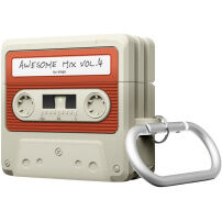 ELAGO Cassette Tape obal s karabinou ve stylu kazety pro AirPods 4 / 5 - béžový