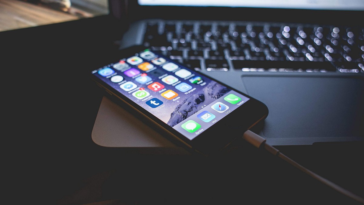 Cum deblochezi un iPhone dacă ai uitat parola sau este dezactivat
