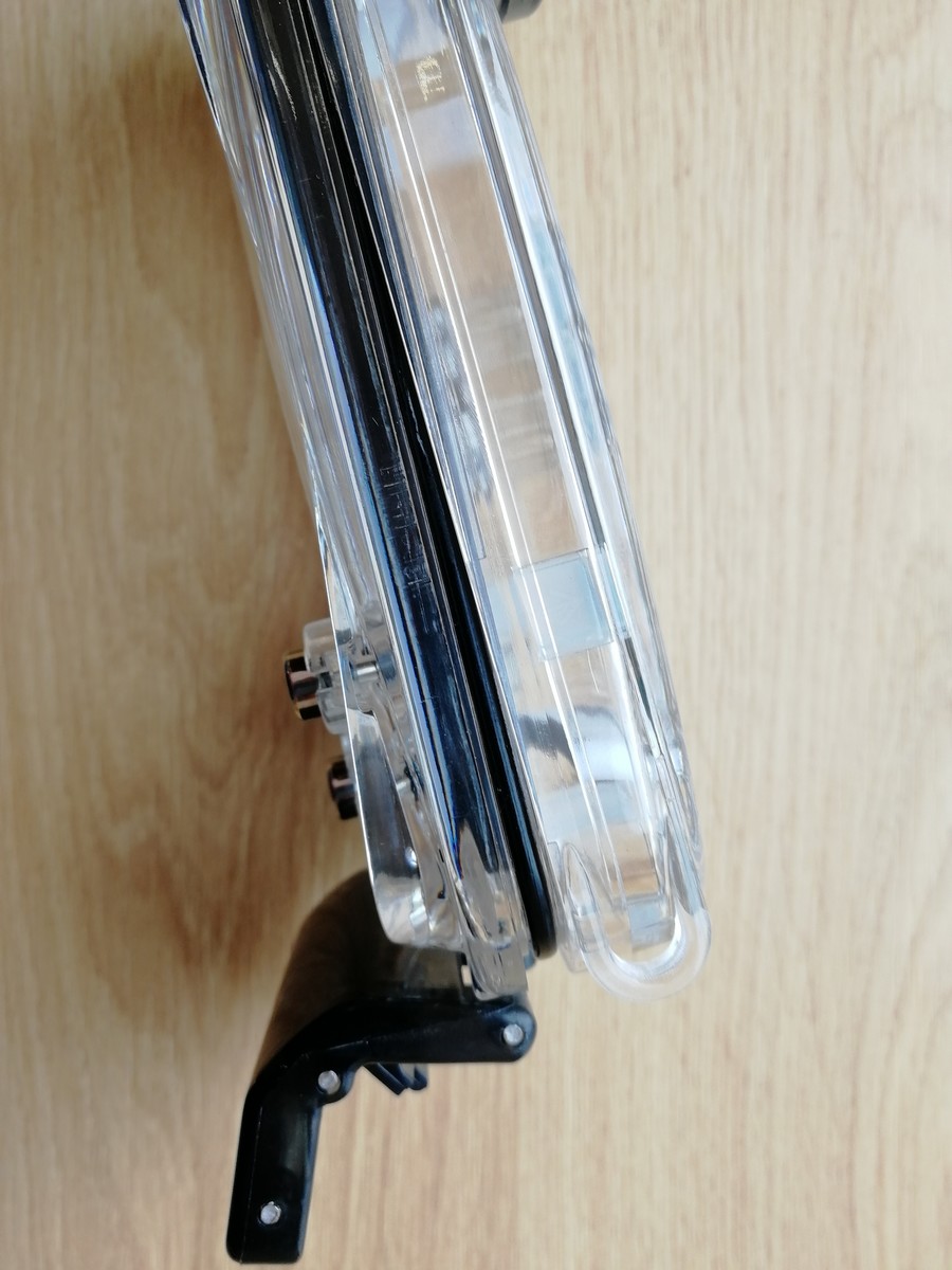Vodotěsné pouzdro na iPhone 40m - recenze