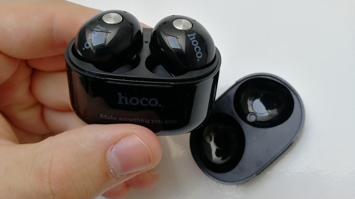 iPad - bezdrátová sluchátka hoco. ES10