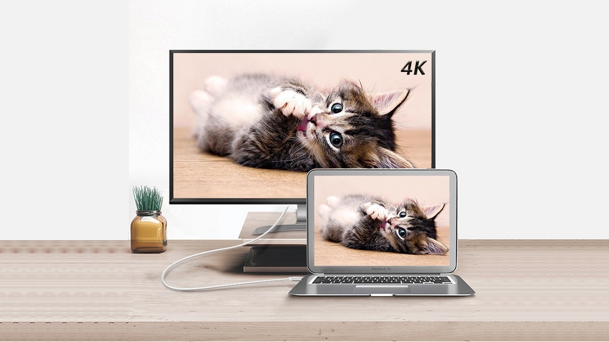 USB-C s vlastnostmi Thunderbolt 3 zvládne i přenos ve 4K rozlišení USB-C Thunderbolt 3 - připojení monitoru