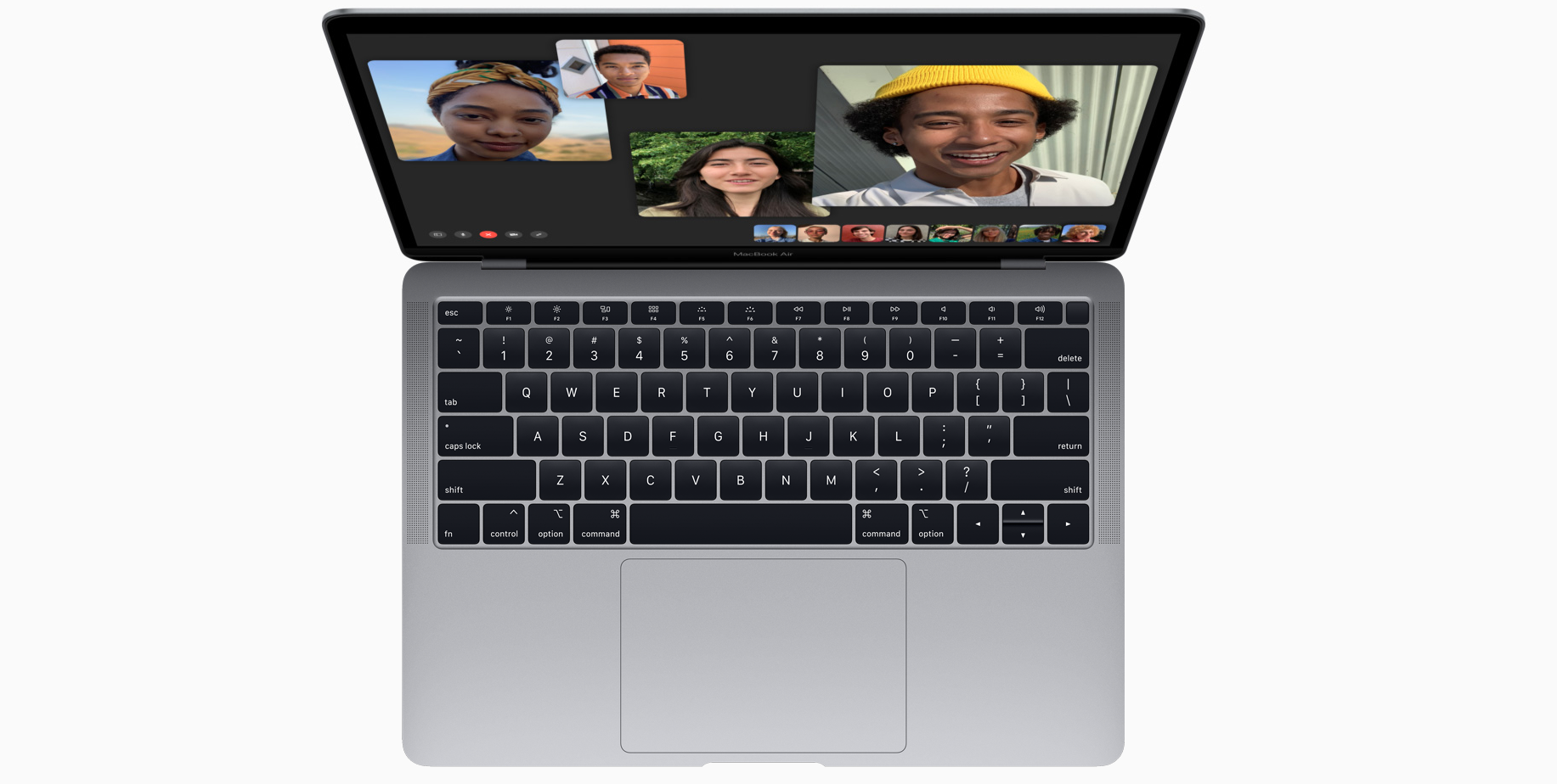 Nový MacBook Air přinesl spoustu překvapení. Hlavně jeho cenovka!