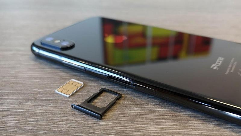 Jak aktivovat eSIM na&nbsp;iPhonu? Používejte klidně dvě čísla zároveň.