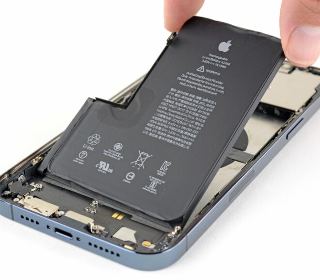 Zkracuje bezdrátové nabíjení životnost baterie v iPhonu?