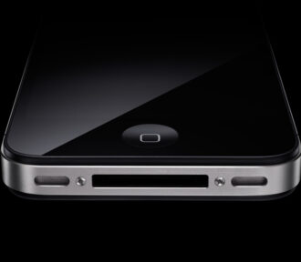 RETRO #1 : iPhone&nbsp;4 – Revoluce na&nbsp;čtvrtou